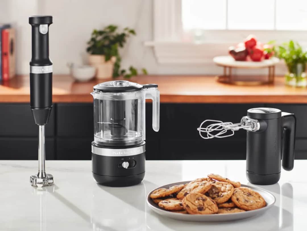 Blender ręczny do czego służy? Odkryj jego niezwykłe zastosowania w kuchni