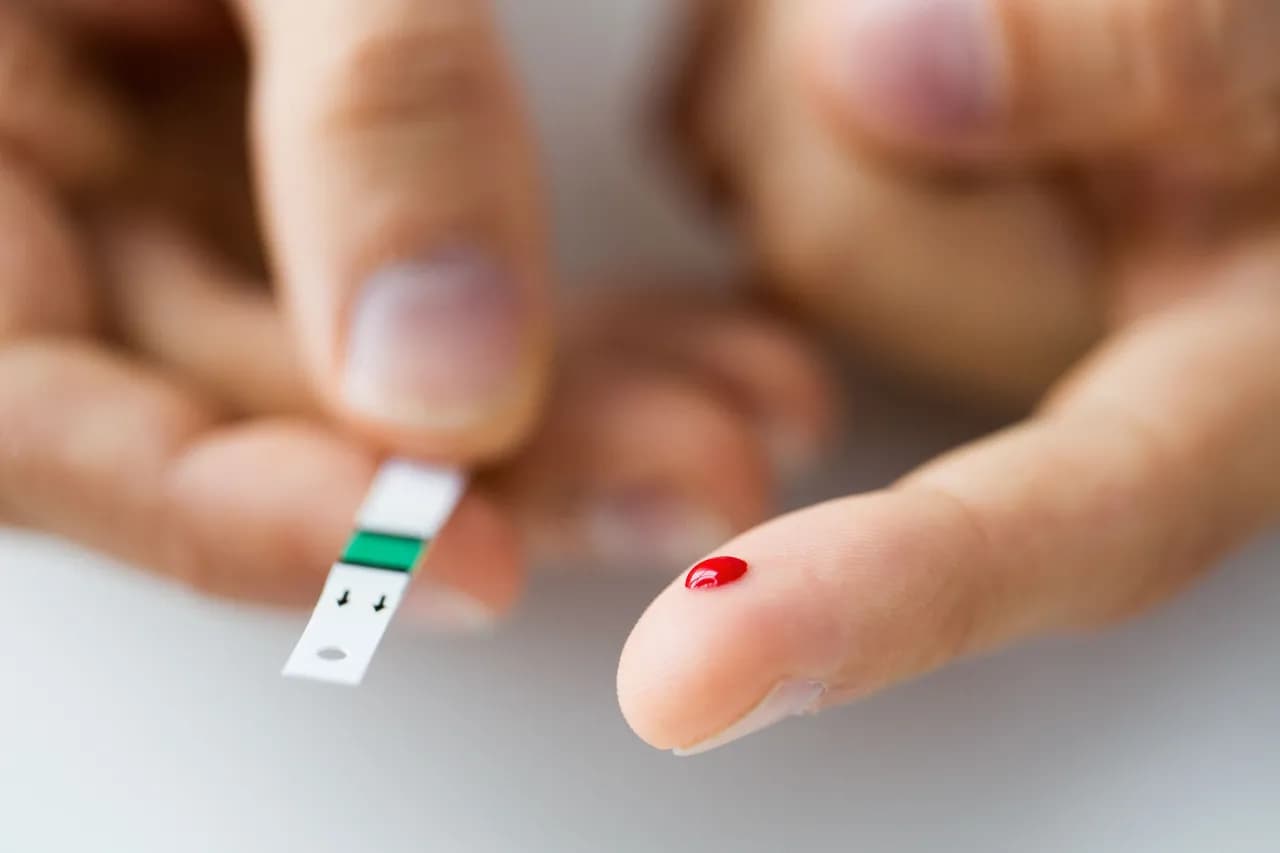 Płyn kontrolny do glukometru – klucz do dokładnych pomiarów cukru